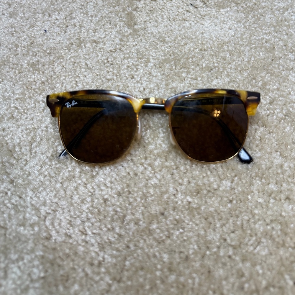 Ray-Ban Classic Tortoise Sunglasses